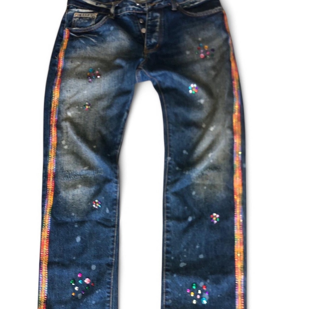 Mnml  jeans with custom Colorful Accents
